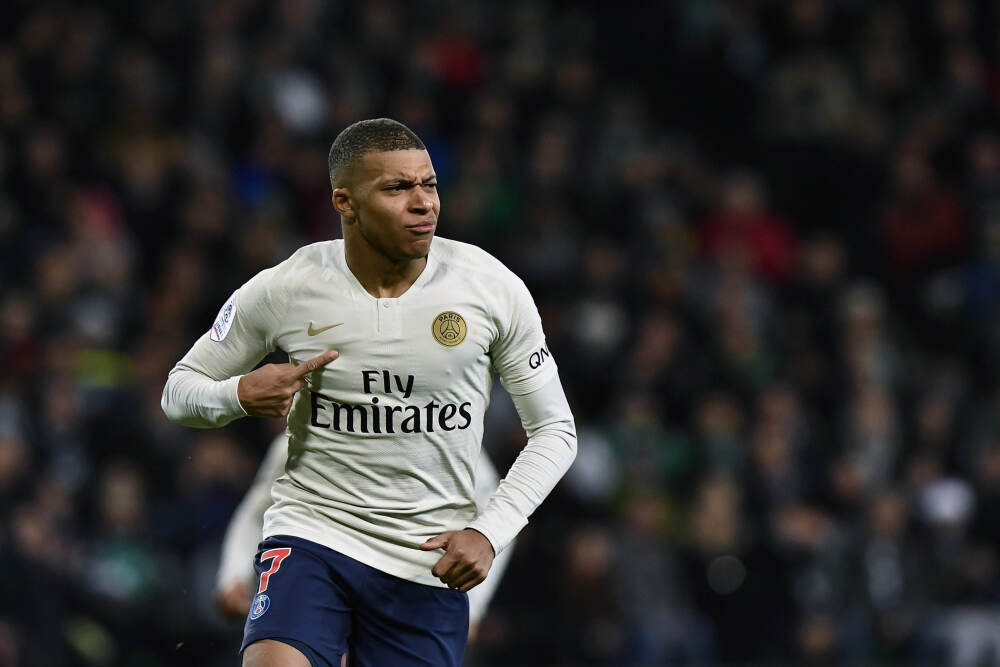 南方电网“裂变”：第四个IPO诞生 央企巨头再扩张